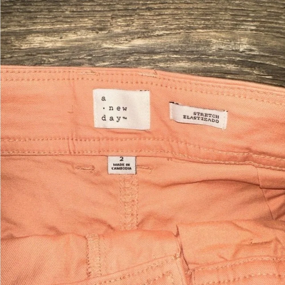 A New Day Women's High-Rise Everyday Shorts Size 2 Peach 98% Cotton/2% Spandex - Picture 8 of 10